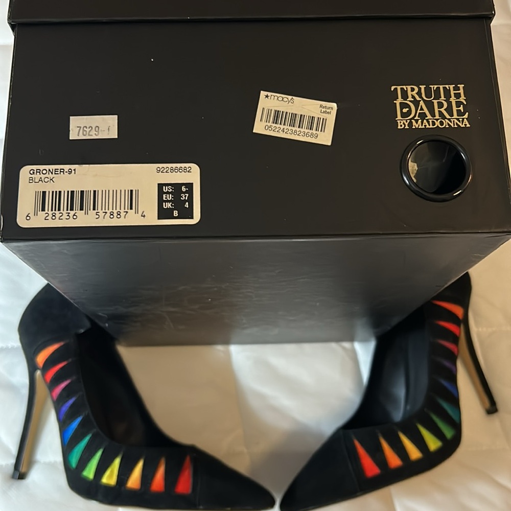 Truth or Dare by Madonna shoes - Picture 9 of 10